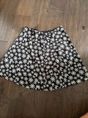 H&M Black Skater Skirt with White Daisy Print